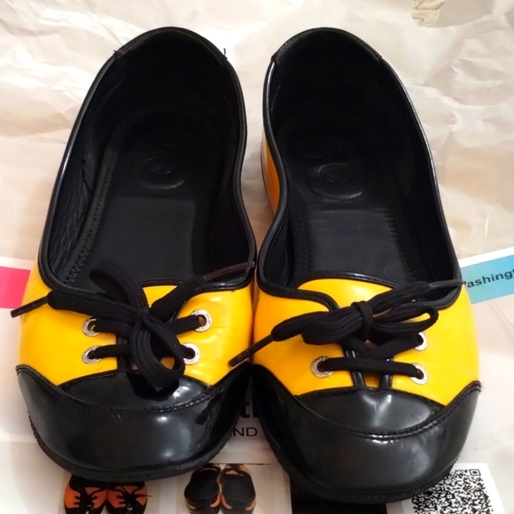 Vintage Dolce & Gabbana Y2K Bumblebee Leather Flat Ballerina Loafer - Picture 2 of 15